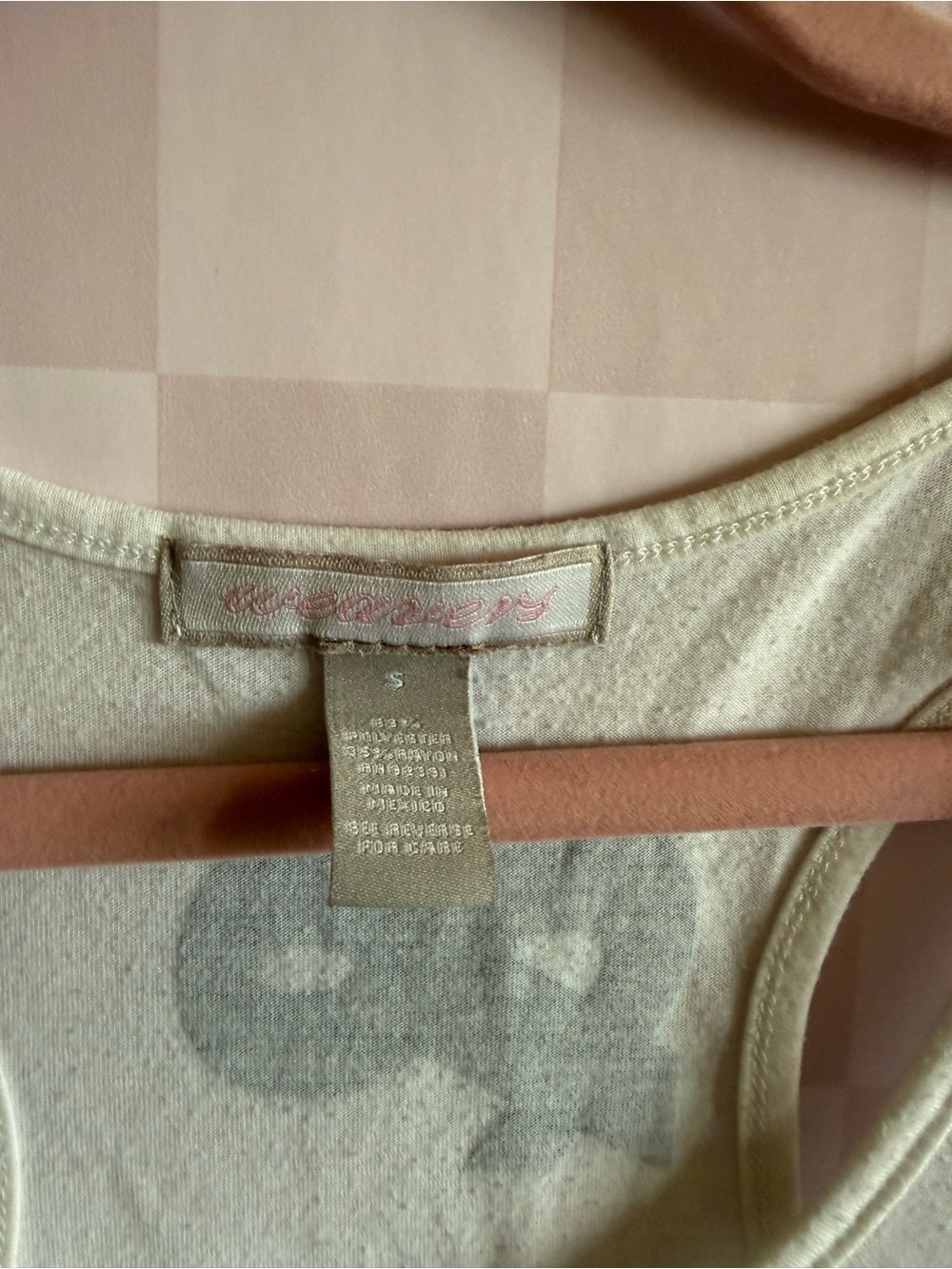 🏃‍♀️🏓🛼🌸👟☀️🥥
White Tank Top - Picture 3 of 5